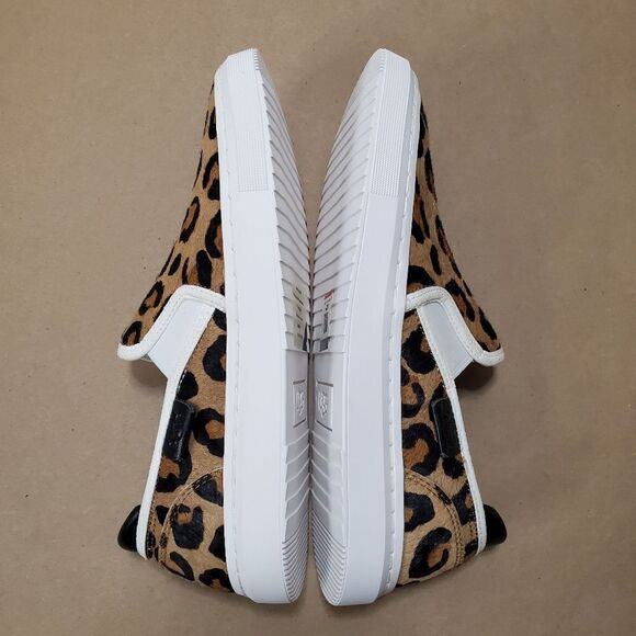 UGG Alameda Spotty Slip On - Picture 10 of 16